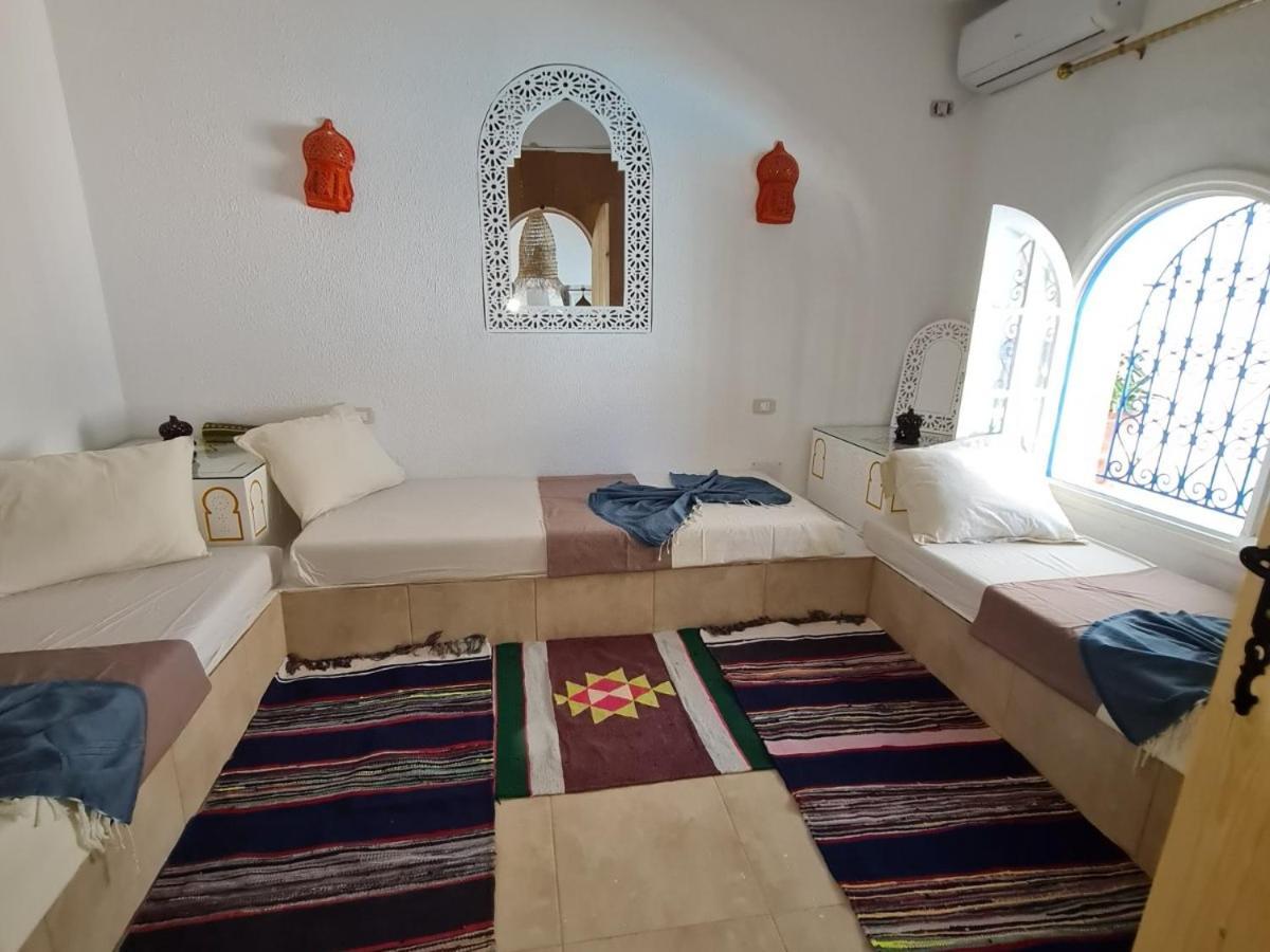 Maison typiques  Houmt Souk  Extérieur photo